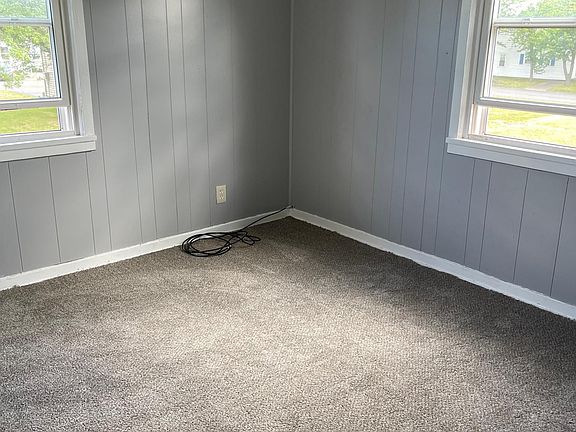 4th image of 16 Sierra Dr