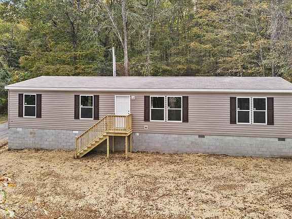 4th image of 424 Hiwassee Rd