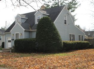 902 Blaine Ave, Janesville, WI 53545