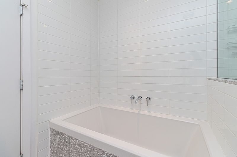 Victoria Apartment for rent - 2 Bedrooms — photo 29