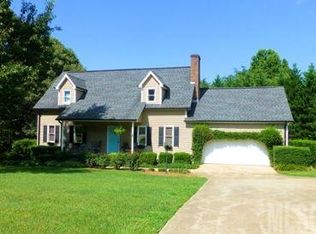 4166 Hemingway Dr, Hickory, NC 28601