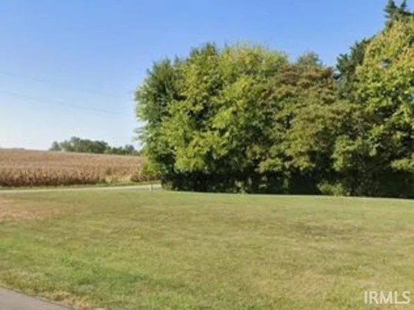 16 Ranger Ln, Dale, IN 47523