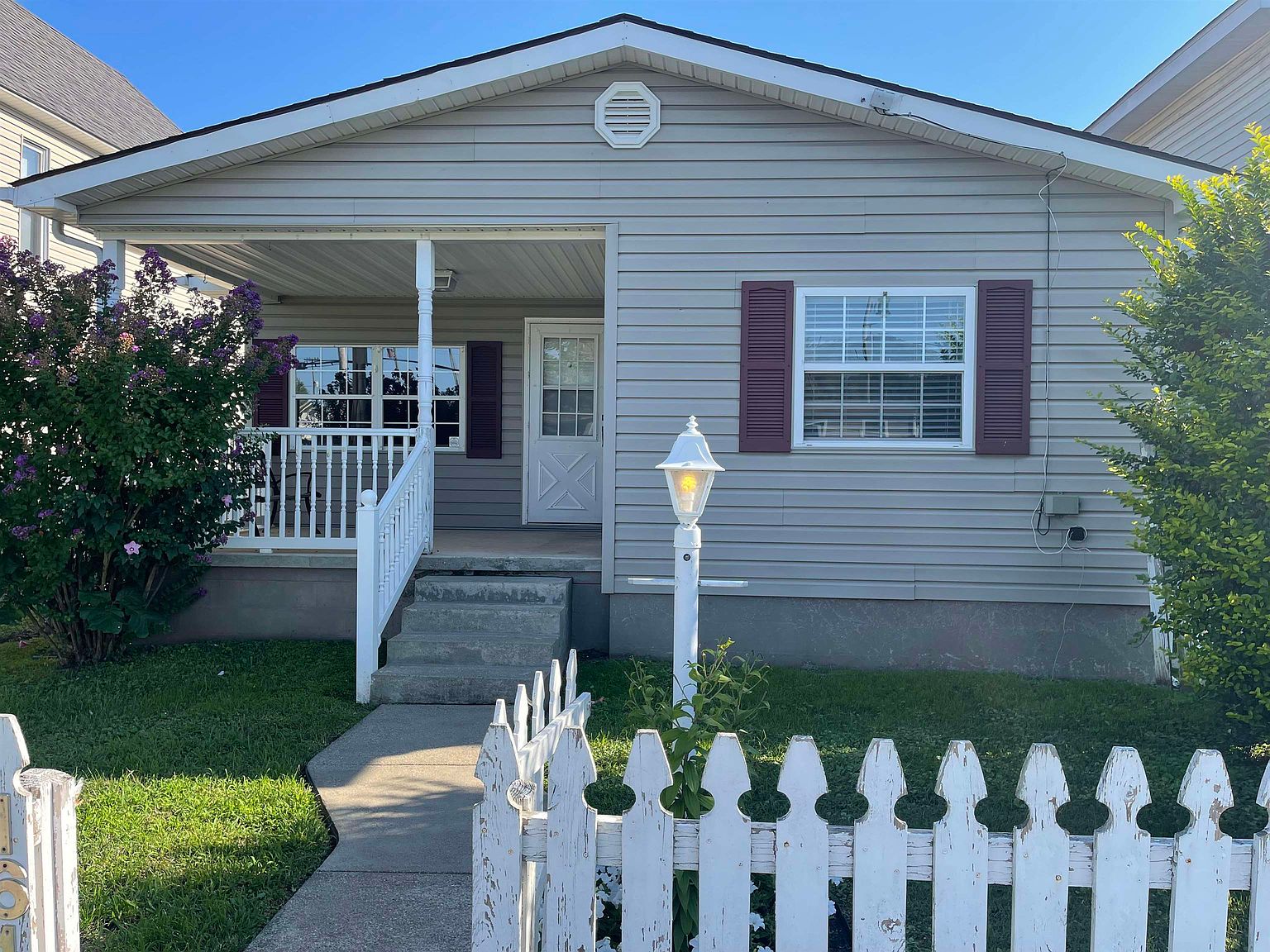 1612 Sycamore St, Kenova, WV 25530 Zillow