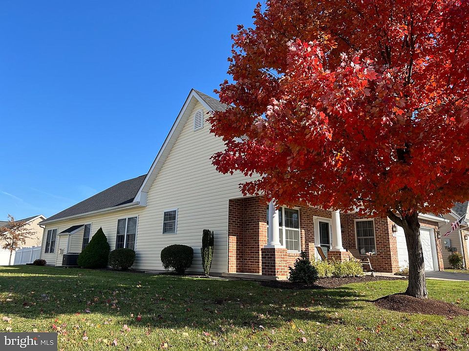 2nd image of 108 Butterscotch Ct