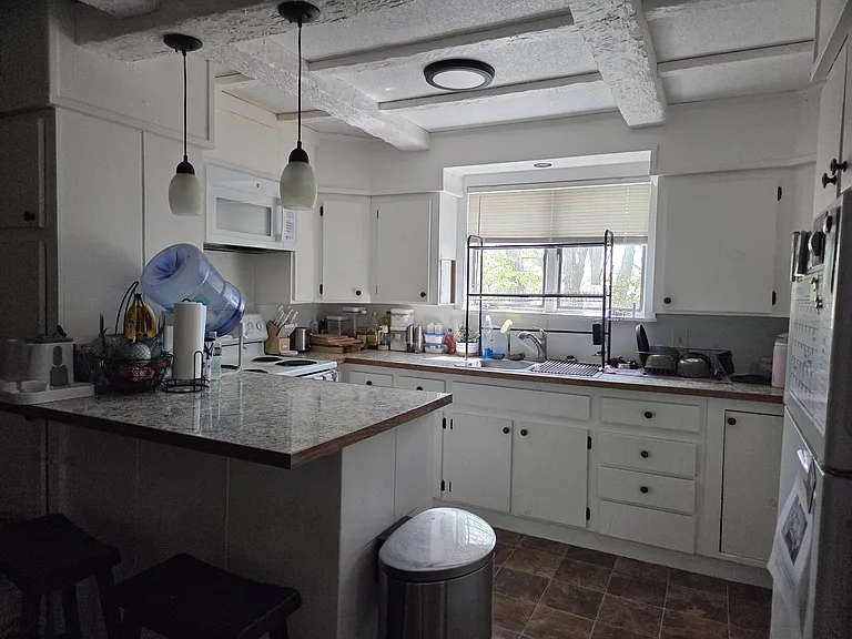 353 Main St #1 — Photo 8