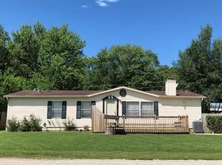 15370 W Lake Shore Dr, Crystal Lakes, MO 64024