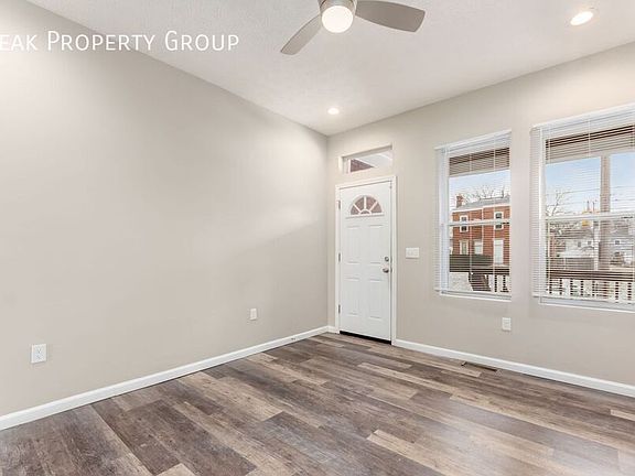3rd image of 1359 Summit St #1363