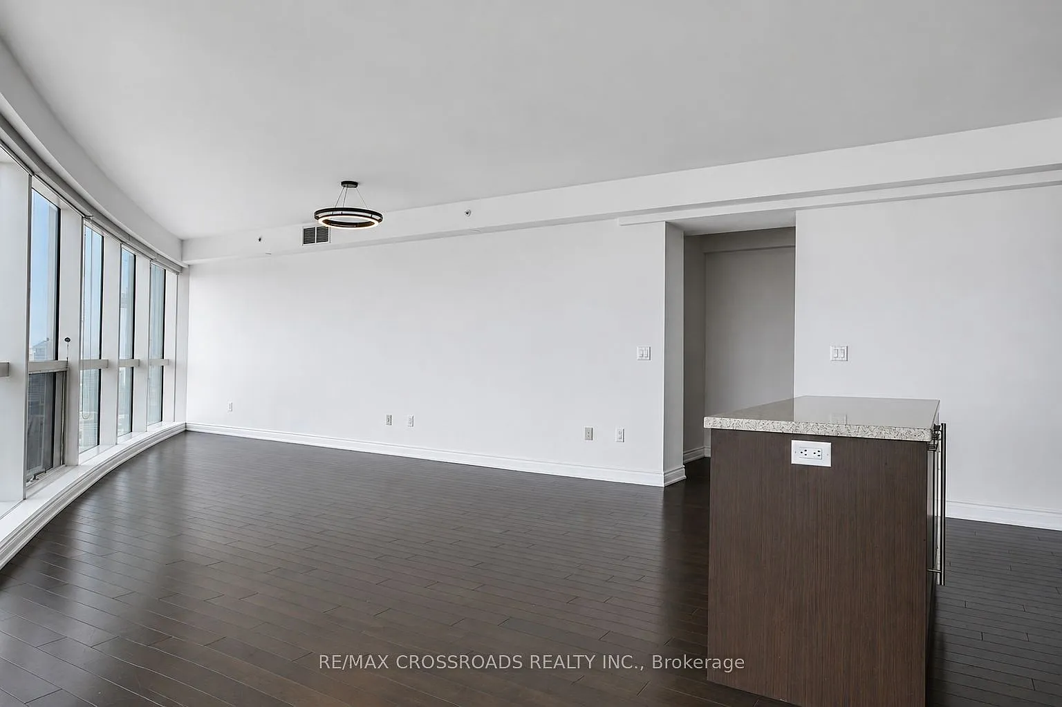2 bed, $4,300 — Photo 3