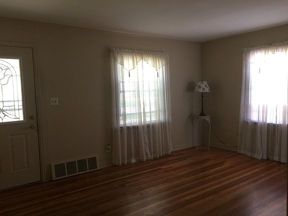 2nd image of 2220 Lawndale Ave