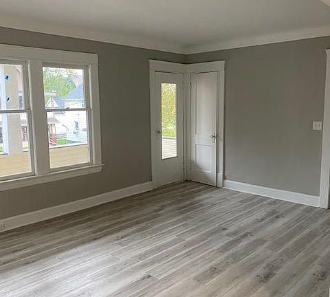 4th image of 1922 W 71st St #2