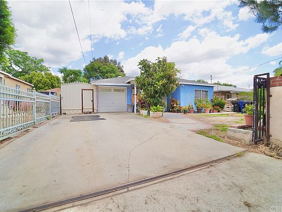 2nd image of 12840 Woodcock Ave