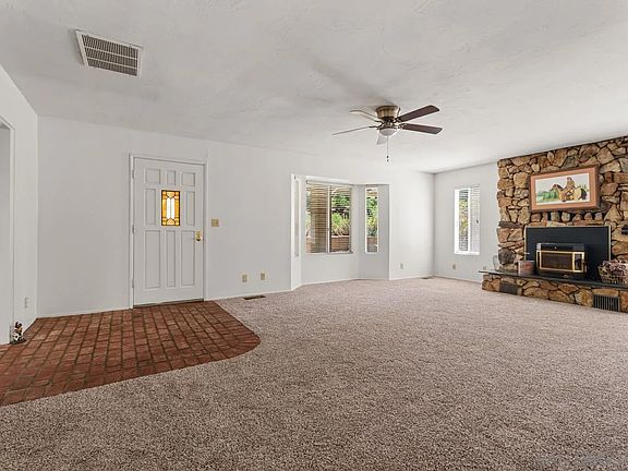 5th image of 2906 Lakeview Dr