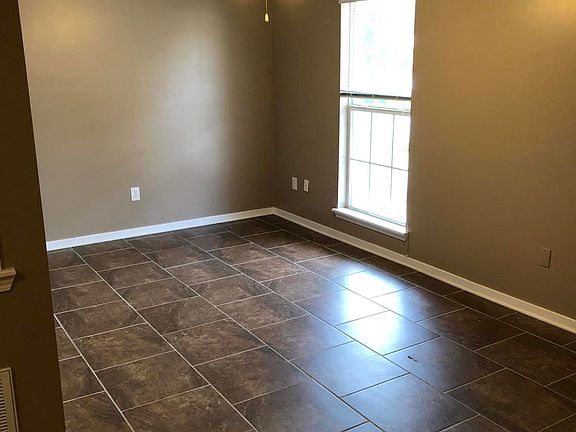 3rd image of 1257 Louisville St APT 8