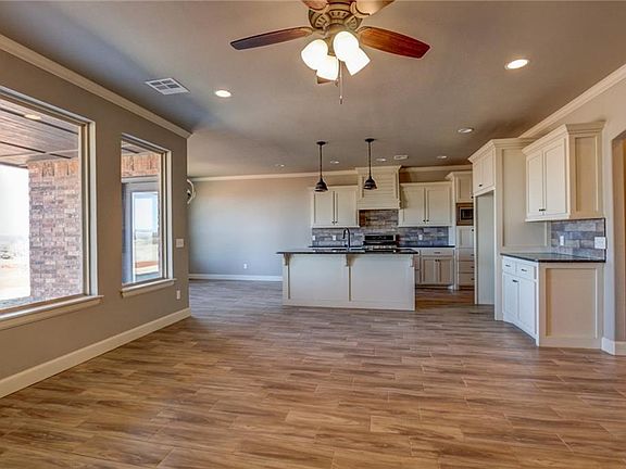 5th image of 2676 Four Lakes Dr
