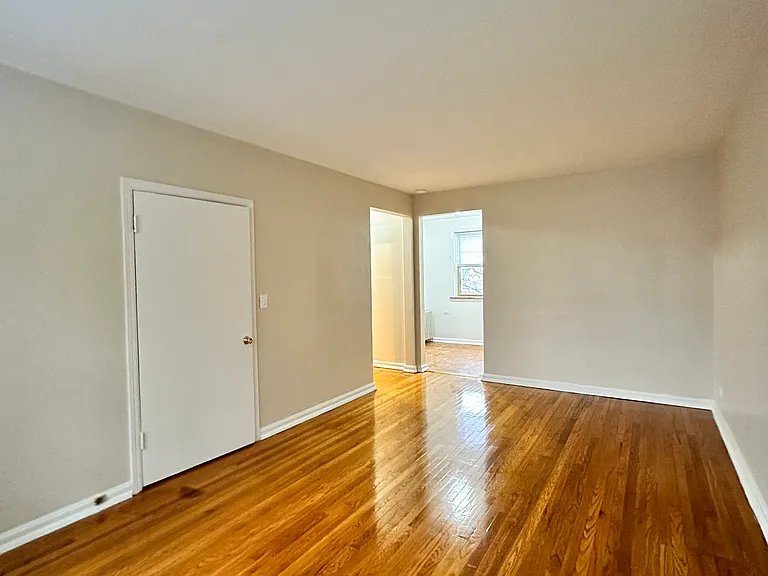 1918 W Lunt Ave #3N — Photo 1
