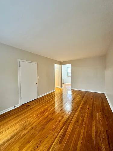 1918 W Lunt Ave #3N Photo 1