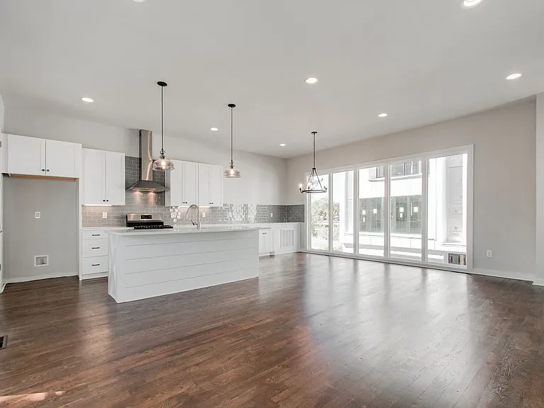 227 Oceola Ave #4 — Photo 6