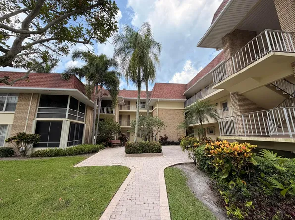 5570 Tamberlane Circle #229, Palm Beach Gardens, FL 33418