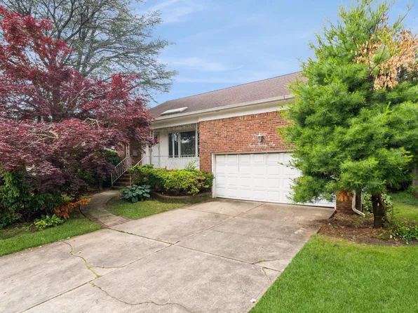 791 Longview Avenue, North Woodmere, NY 11581