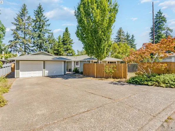 23795 NE Shannon St, Troutdale, OR 97060