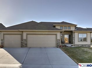 12508 S 81st St, Papillion, NE 68046
