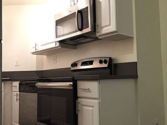 2nd image of 4124 N Eagle Rock Blvd #107