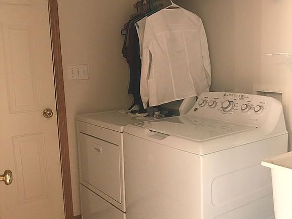 2nd image of 1016 W Bonnie Ln