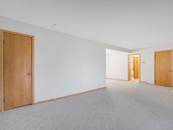 4th image of 2851 113th Ave NW