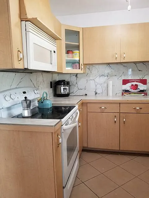 3 bed, 1128 sqft, $1,580 — Photo 3