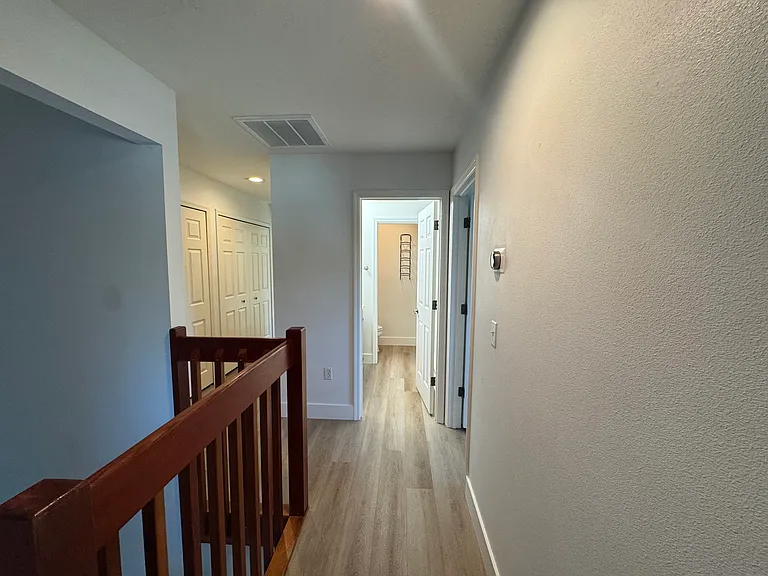 601 Shetland Cir — Photo 32