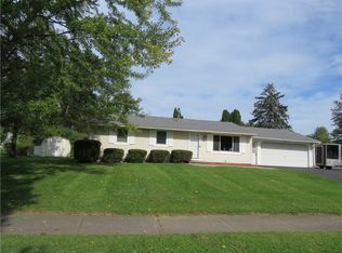 27 Jamee Ln, Rochester, NY 14606