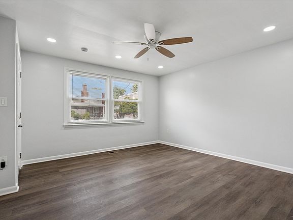3rd image of 6405 Bingham St #1