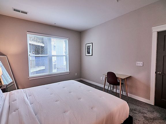4th image of 530 Massachusetts Avenue Indianapolis Indiana #46-ID1074005P