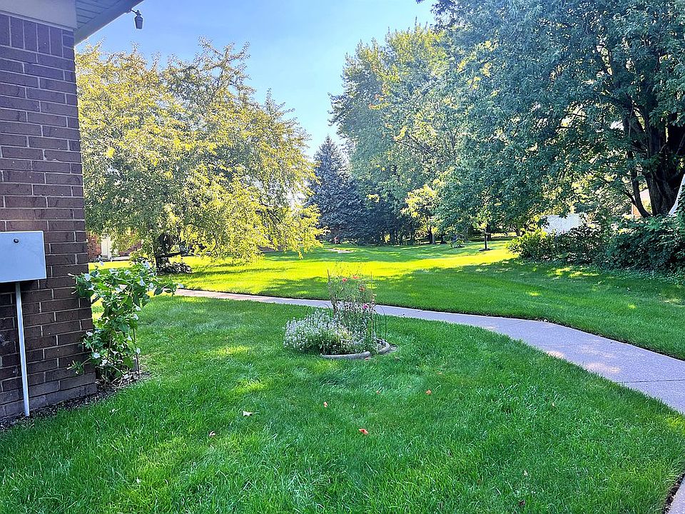 2nd image of 49133 Conway Ct