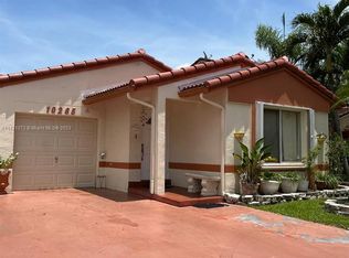 10265 SW 156th Ct, Miami, FL 33196