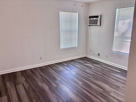 5th image of 2216 Tulip St