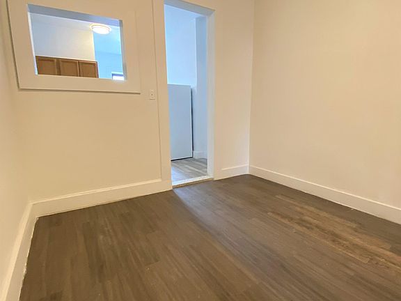 2nd image of 2997 3rd Ave