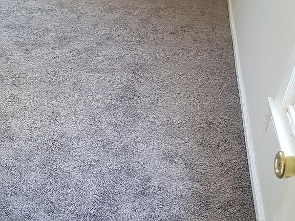 4th image of 1323 Sagamore Ct #1