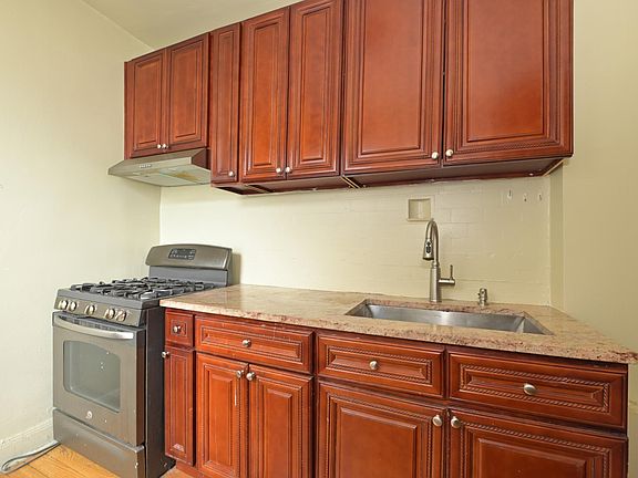 2nd image of 8840 144th St APT B5