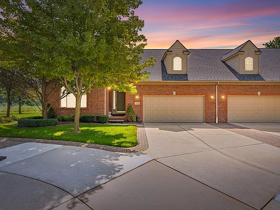3rd image of 22800 Amber River Dr