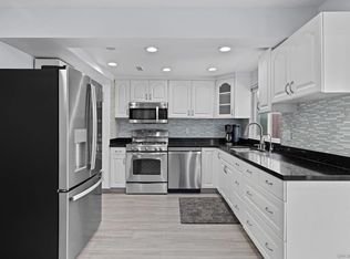 Royal Gardens Townhomes, El Cajon, CA 92021