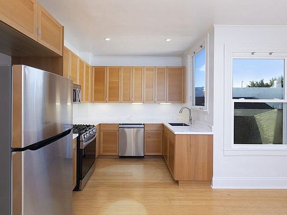 2nd image of 334 Noe St #929R