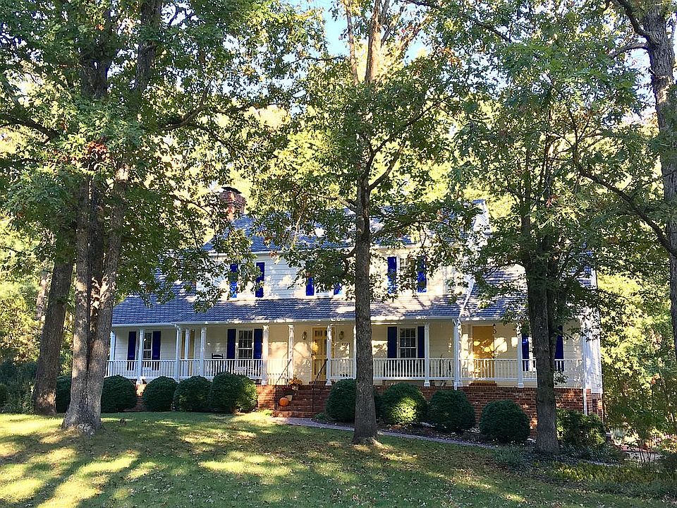 3-door Long Front Porch