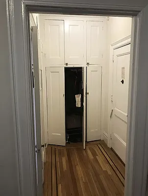 Rented by CitySites Real Estate Group | media 15