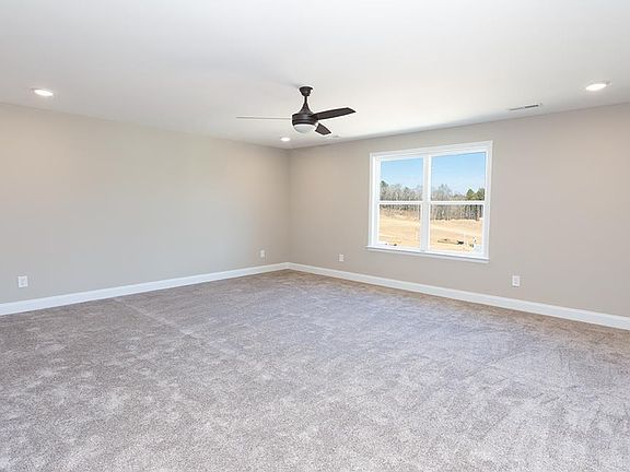 5th image of 3078 Brookmore Trl NW