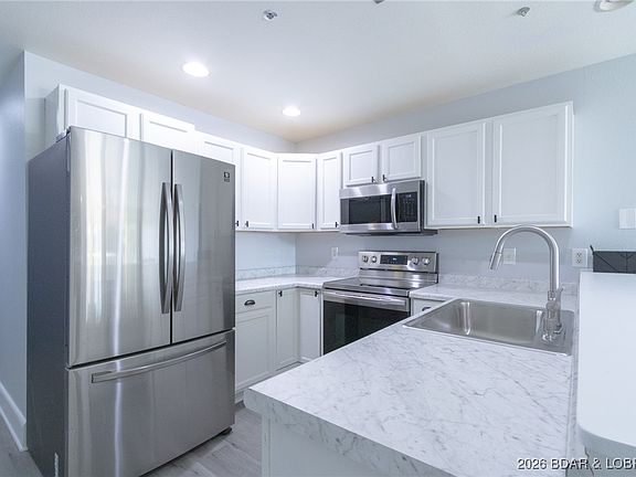 3rd image of 1481 Ledges Dr Unit A11