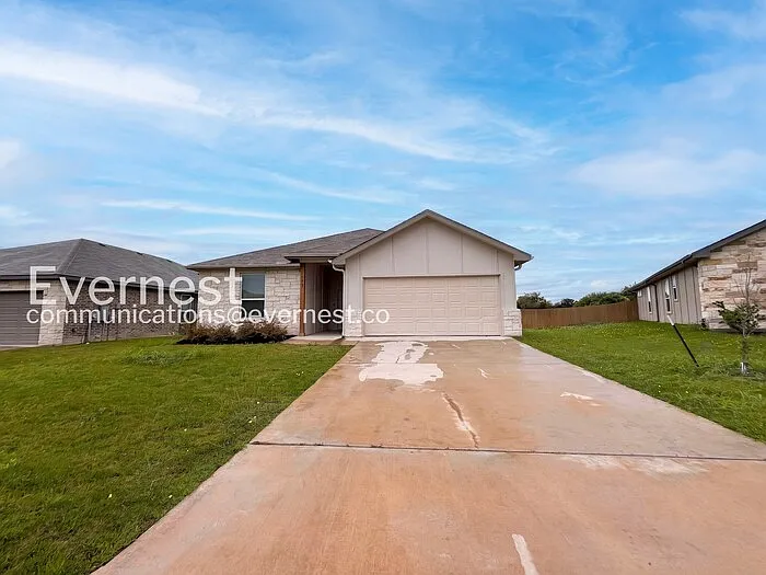 621 Old Glory Rd — Photo 1