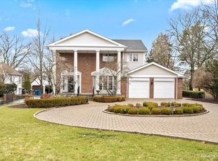 253 W Saint Charles Rd, Elmhurst, IL 60126