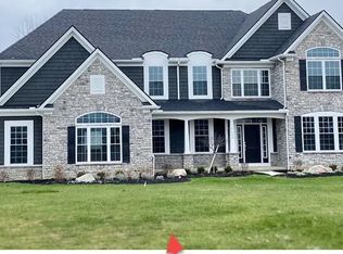 2662 Hidden Pine Ln, Hinckley, OH 44233