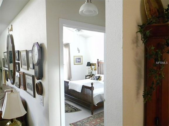 5th image of 1132 Golfview Woods Dr